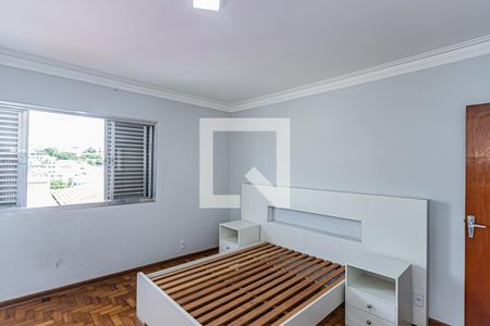 Quarto 1 de casa para alugar com 2 quartos, 174m² em Jardim Santo Elias, São Paulo