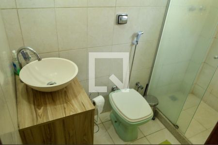 Banheiro da Suíte 1 de casa de condomínio à venda com 4 quartos, 225m² em Taquara, Rio de Janeiro