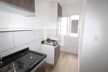 Cozinha e Área de Serviço de kitnet/studio para alugar com 1 quarto, 25m² em Jardim Miriam, São Paulo