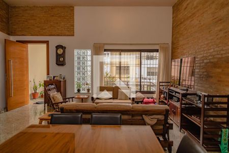 Sala de casa à venda com 3 quartos, 180m² em Mirandópolis, São Paulo