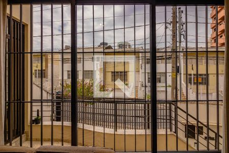 Vista  de casa à venda com 3 quartos, 180m² em Mirandópolis, São Paulo