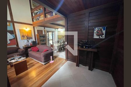 Sala de casa à venda com 4 quartos, 245m² em Jacarepaguá, Rio de Janeiro