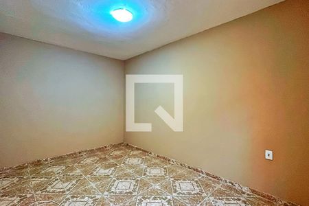 Quarto de casa para alugar com 1 quarto, 69m² em Jardim Palmira, Guarulhos