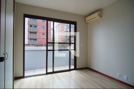 Quarto 1 de apartamento para alugar com 3 quartos, 120m² em Moinhos de Vento, Porto Alegre