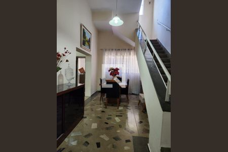 Casa à venda com 3 quartos, 252m² em Ipiranga, Belo Horizonte