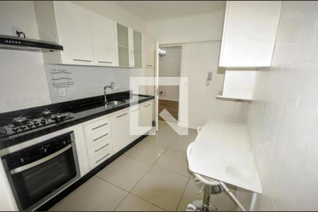 Apartamento à venda com 1 quarto, 60m² em Cambuí, Campinas