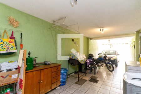 Casa à venda com 280m², 3 quartos e 6 vagas Casa à venda com 280m², 3 quartos e 6 vagasÁrea de Serviço