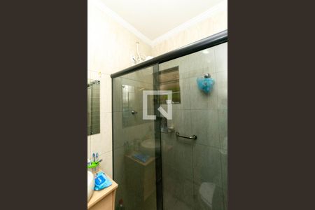 Casa à venda com 280m², 3 quartos e 6 vagas Casa à venda com 280m², 3 quartos e 6 vagasBanheiro Corredor