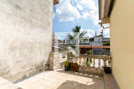 Casa à venda com 280m², 3 quartos e 6 vagas Casa à venda com 280m², 3 quartos e 6 vagasÁrea externa