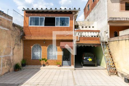 Casa à venda com 280m², 3 quartos e 6 vagas Casa à venda com 280m², 3 quartos e 6 vagasFrente