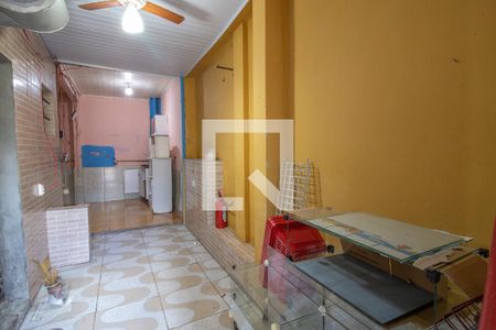 Garagem de casa à venda com 1 quarto, 150m² em Santa Rosa de Lima, Porto Alegre