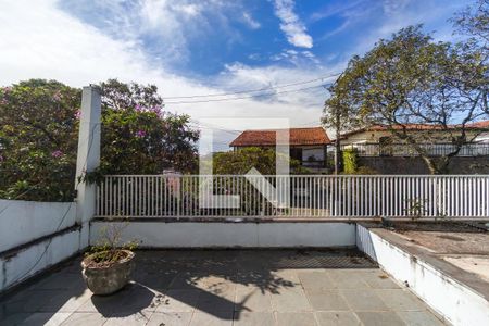 Quintal de casa à venda com 5 quartos, 600m² em Jardim Leonor, São Paulo