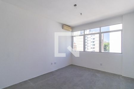 Sala/Quarto de apartamento à venda com 1 quarto, 30m² em Centro Histórico, Porto Alegre