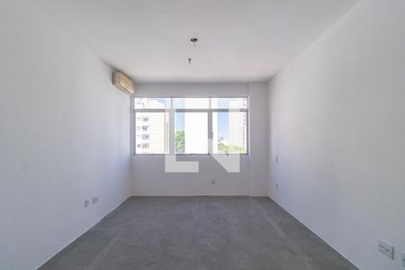 Apartamento à venda com 30m², 1 quarto e sem vagaSala/Quarto