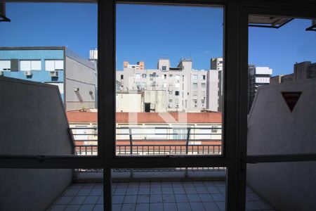 Vista da Sala/Quarto de apartamento à venda com 1 quarto, 30m² em Centro Histórico, Porto Alegre