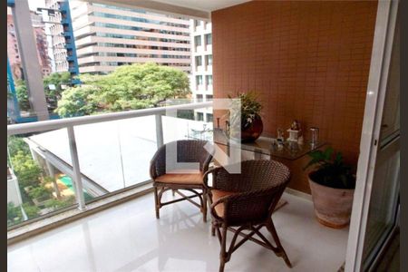 Apartamento à venda com 2 quartos, 94m² em Vila Olímpia, São Paulo