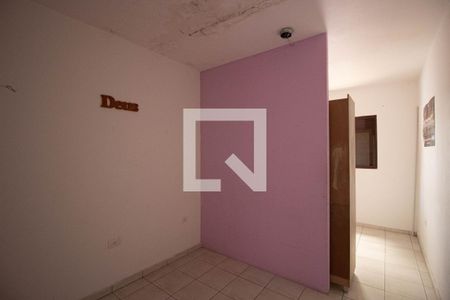 Quarto 2 de casa à venda com 5 quartos, 150m² em Conjunto Residencial José Bonifácio, São Paulo