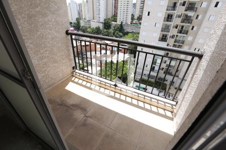 Varanda da sala de apartamento à venda com 3 quartos, 64m² em Vila Andrade, São Paulo