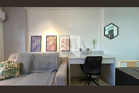 Sala de kitnet/studio para alugar com 1 quarto, 35m² em Centro, Curitiba