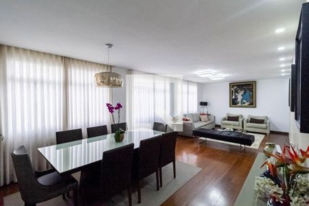 Sala 1 de apartamento à venda com 4 quartos, 210m² em Cidade Nova, Belo Horizonte