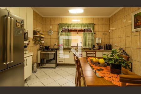 Casa à venda com 175m², 3 quartos e 2 vagas Casa à venda com 175m², 3 quartos e 2 vagasCozinha