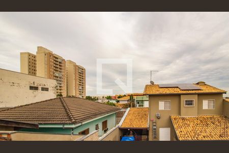 Casa à venda com 175m², 3 quartos e 2 vagas Casa à venda com 175m², 3 quartos e 2 vagasVista da Suíte 2