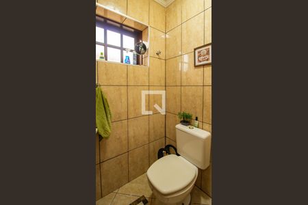 Casa à venda com 175m², 3 quartos e 2 vagas Casa à venda com 175m², 3 quartos e 2 vagasLavabo