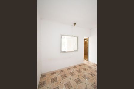 Quarto de casa para alugar com 1 quarto, 40m² em Vila Irmaos Arnoni, São Paulo
