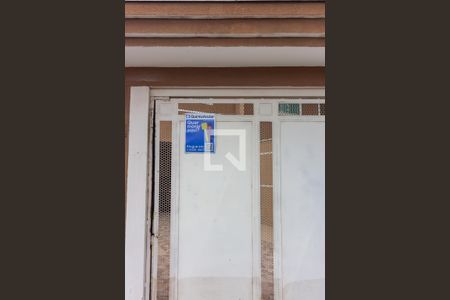 Casa à venda com 212m², 3 quartos e 4 vagas Casa à venda com 212m², 3 quartos e 4 vagasPlaca de Anuncio