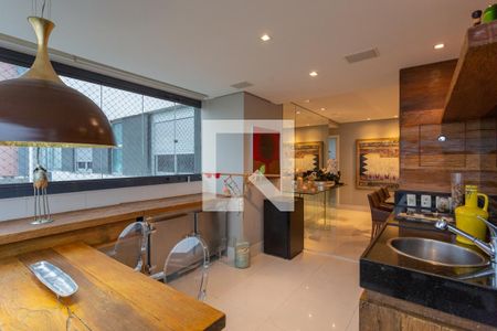 Sala de apartamento à venda com 4 quartos, 156m² em Belvedere, Belo Horizonte