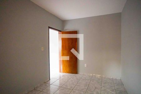 Quarto de casa para alugar com 1 quarto, 16m² em Taboão, Diadema