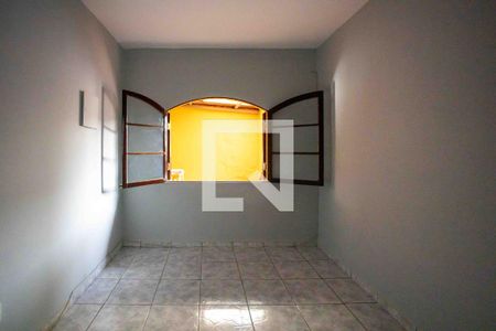 Quarto de casa para alugar com 1 quarto, 16m² em Taboão, Diadema