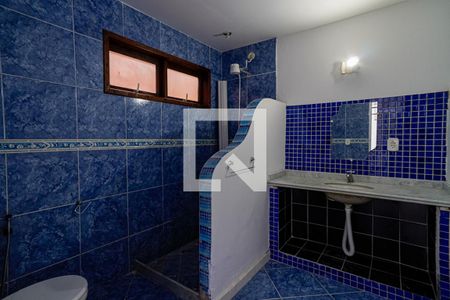 Banheiro de casa para alugar com 1 quarto, 90m² em Engenho do Mato, Niterói