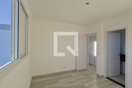 Suíte de apartamento à venda com 2 quartos, 60m² em Padre Eustáquio, Belo Horizonte