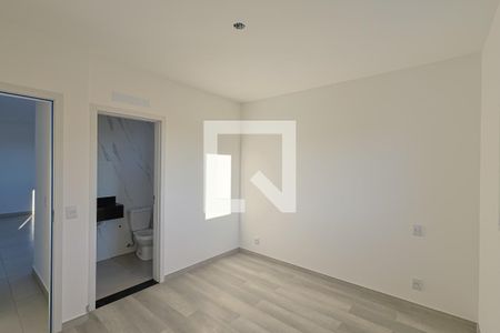 Suíte de apartamento à venda com 2 quartos, 60m² em Padre Eustáquio, Belo Horizonte