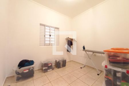 Quarto 2  de casa à venda com 4 quartos, 162m² em Jardim Interlagos, Campinas