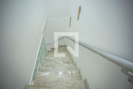 Escadas de casa à venda com 3 quartos, 100m² em Mirandópolis, São Paulo