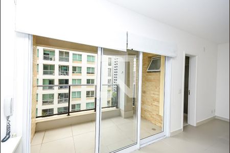 Varanda de kitnet/studio para alugar com 1 quarto, 39m² em Vila Mariana, São Paulo