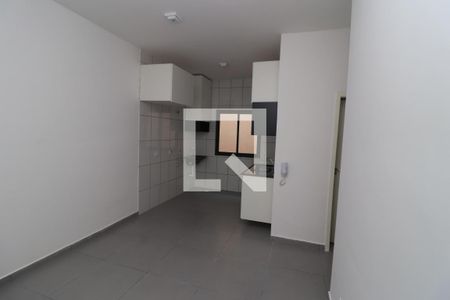 Sala de TV de apartamento para alugar com 1 quarto, 28m² em Penha de França, São Paulo