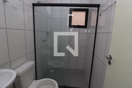 Banheiro de apartamento para alugar com 1 quarto, 28m² em Penha de França, São Paulo