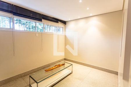 Sala 2 de casa à venda com 4 quartos, 304m² em Floresta, Belo Horizonte