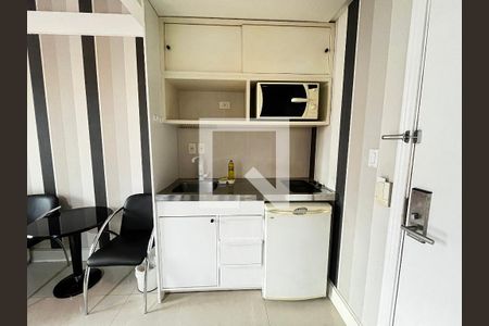 Cozinha de apartamento para alugar com 1 quarto, 52m² em Carandiru, São Paulo
