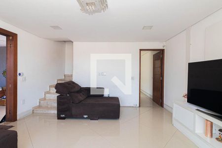 Sala de casa à venda com 4 quartos, 260m² em Vila Nivi, São Paulo