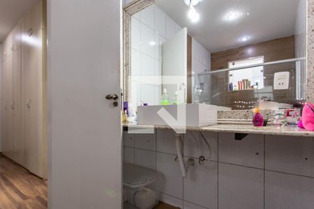 Banheiro da Suíte de casa à venda com 3 quartos, 360m² em Heliópolis, Belo Horizonte