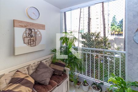 Sacada de apartamento à venda com 3 quartos, 80m² em Vila Paulo Silas, São Paulo