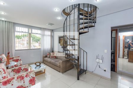 Sala 1 de apartamento à venda com 3 quartos, 150m² em Conjunto California, Belo Horizonte