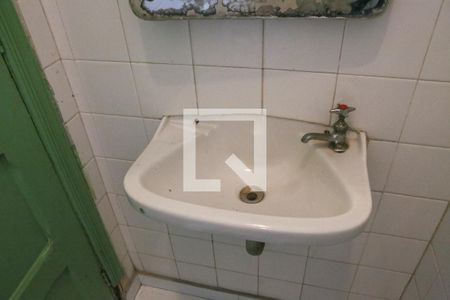 Casa à venda com 195m², 3 quartos e 3 vagas Casa à venda com 195m², 3 quartos e 3 vagasBanheiro de serviço