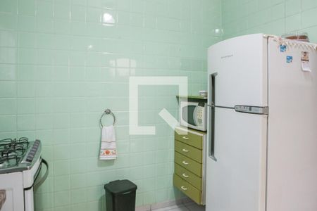 Casa à venda com 195m², 3 quartos e 3 vagas Casa à venda com 195m², 3 quartos e 3 vagasCozinha