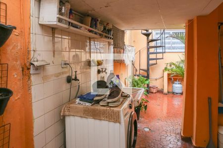 Casa à venda com 195m², 3 quartos e 3 vagas Casa à venda com 195m², 3 quartos e 3 vagasQuintal e Área de Serviço