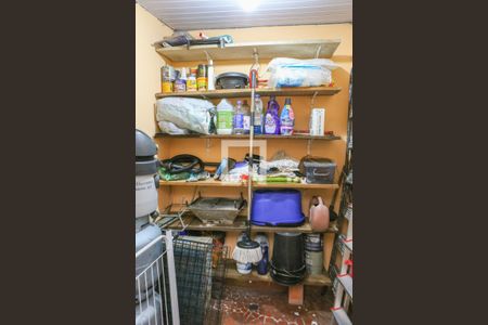 Casa à venda com 195m², 3 quartos e 3 vagas Casa à venda com 195m², 3 quartos e 3 vagasDepósito